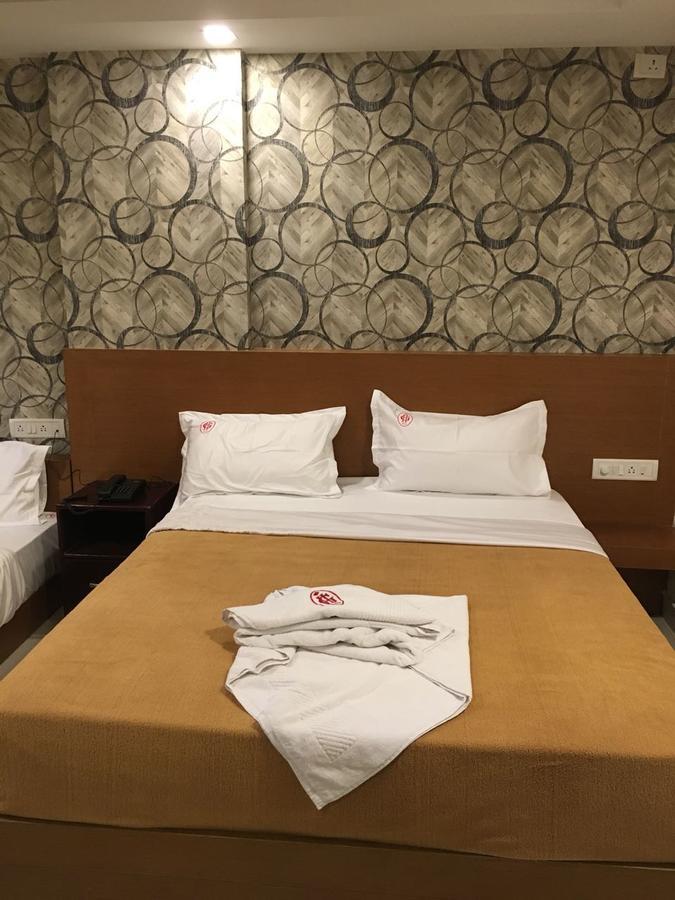 Hotel Grand Suites บังกาลอร์ ภายนอก รูปภาพ