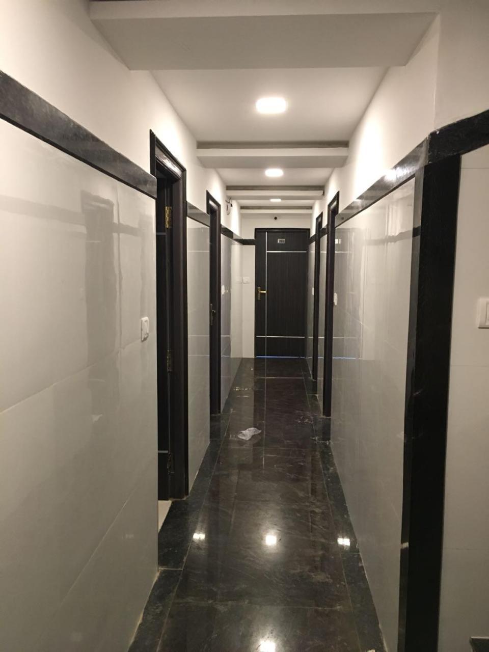 Hotel Grand Suites บังกาลอร์ ภายนอก รูปภาพ