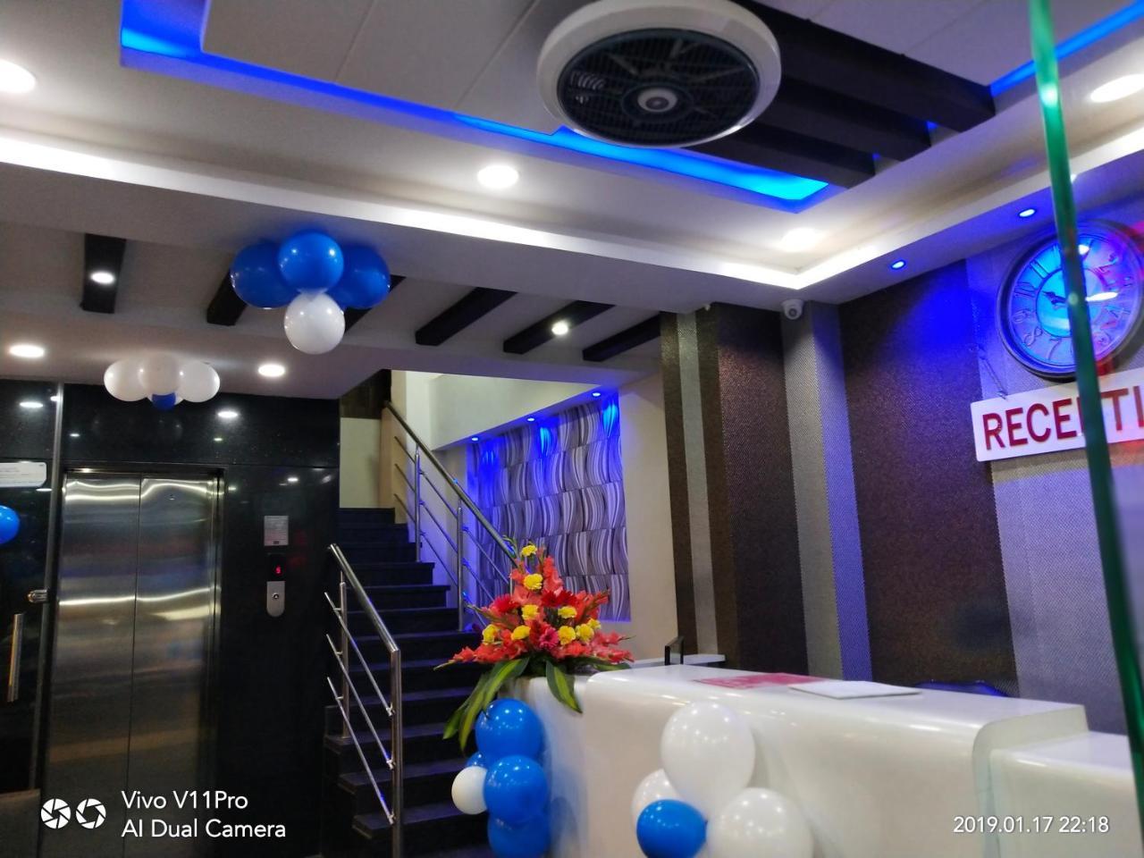 Hotel Grand Suites บังกาลอร์ ภายนอก รูปภาพ